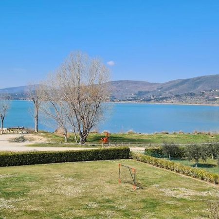 Appartamento Lago Trasimeno - Torricella Pg エクステリア 写真