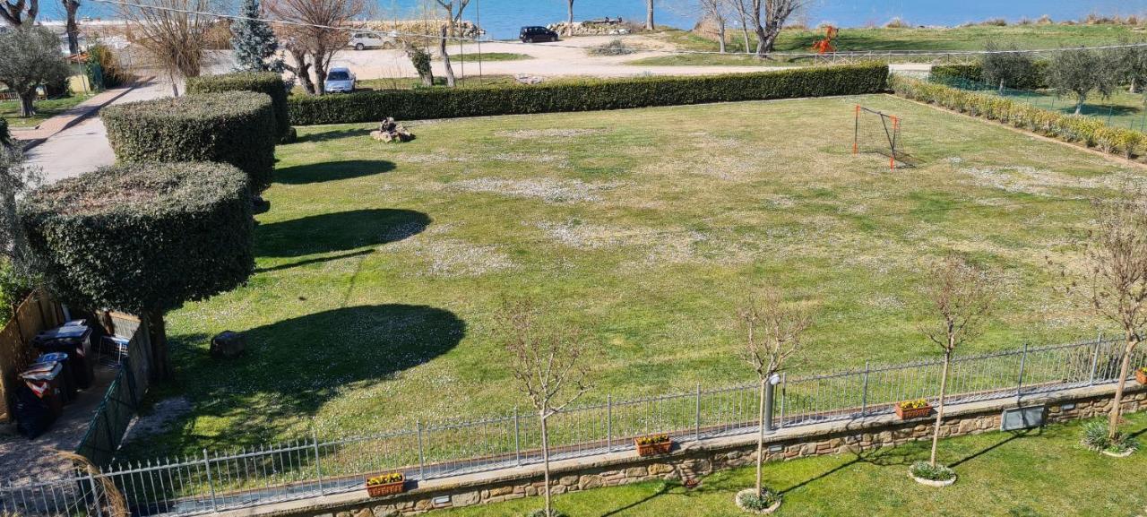 Appartamento Lago Trasimeno - Torricella Pg エクステリア 写真